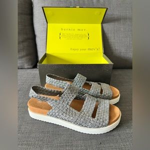 Bernie Mev Crisp Woven Metallic Sandals